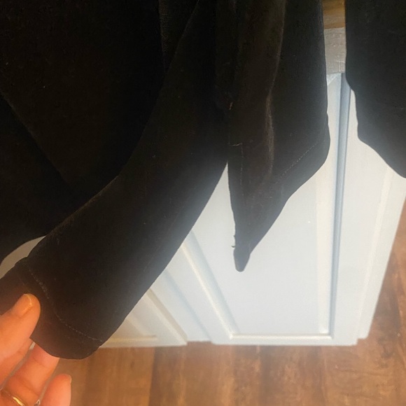 Women’s the skyes the limit velvet/velour like shirt, NWT - Picture 5 of 7